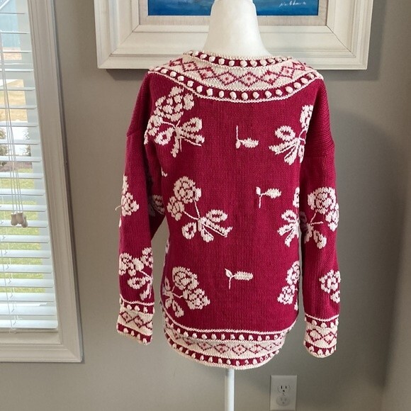 Vintage Cie International Magenta Pink Beaded Floral Hand-Knitted Sweater XS - Picture 6 of 14